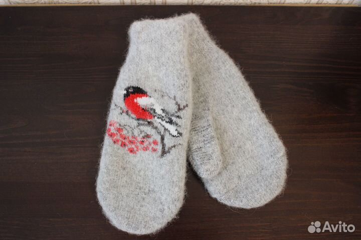 Варежки вязаные женские