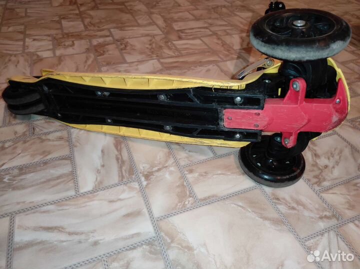 Самокат Scooter