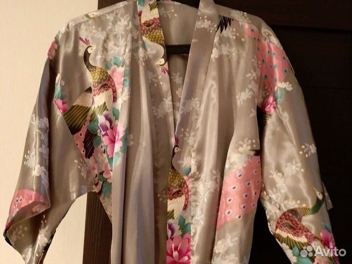 Халат шелковый новый