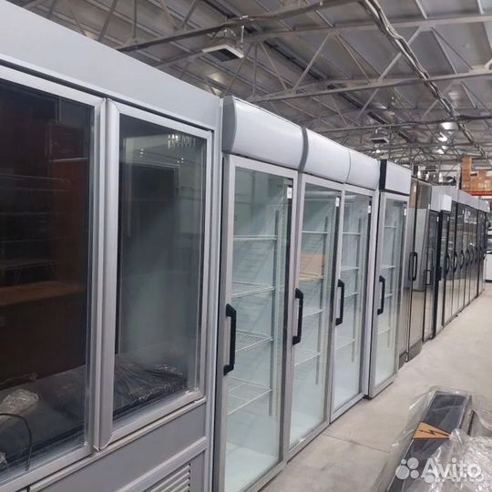 Холодильный шкаф. Выкуп оборудования для кафе ресторана пекарни