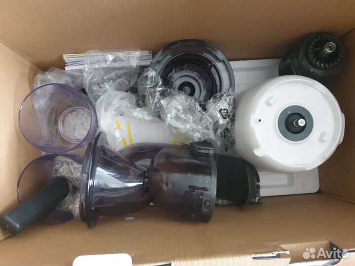 Соковыжималка шнековая