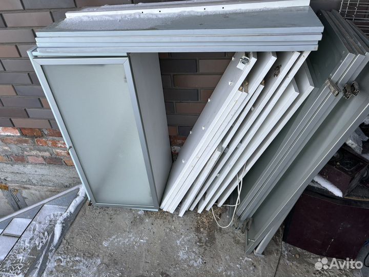 Кухонные гарнитуры бу верхние шкафы 3шт