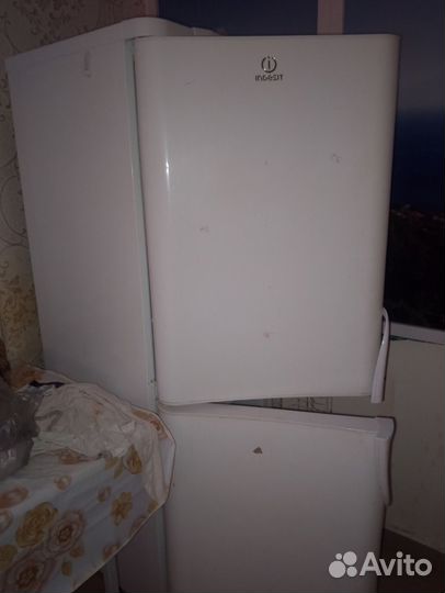 Холодильник бу рабочий