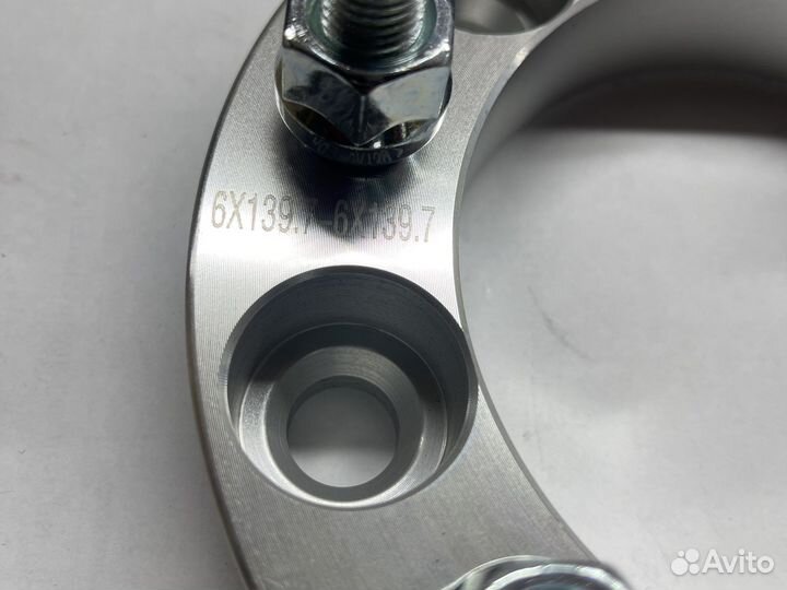 Проставки колесные 6х139.7