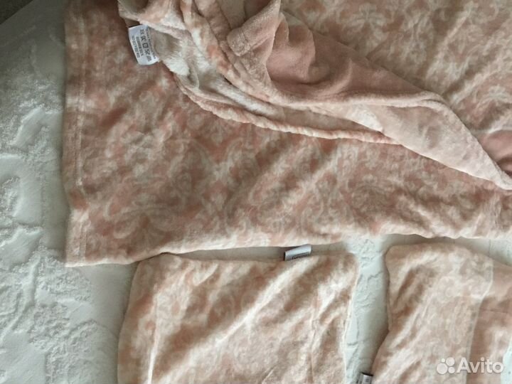 Плед и 2 наволочки