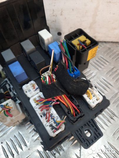 Блок предохранителей Hyundai Santa Fe внедорожник