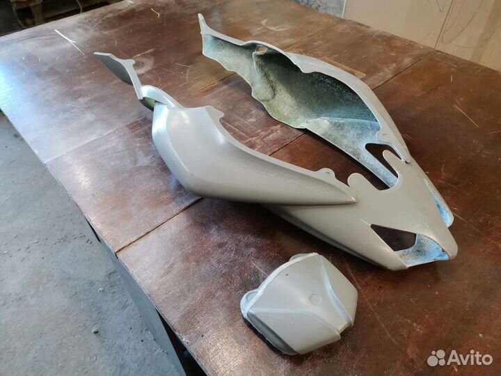 MV Agusta Brutale хвост