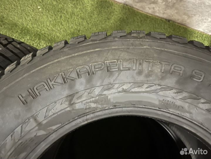Nokian Tyres Hakkapeliitta 9 235/45 R18 98T