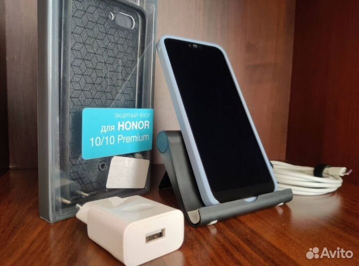 HONOR 10, 4/64 ГБ