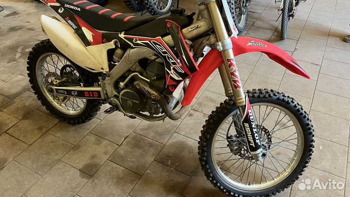 Быстрый кроссовый Honda CRF450r