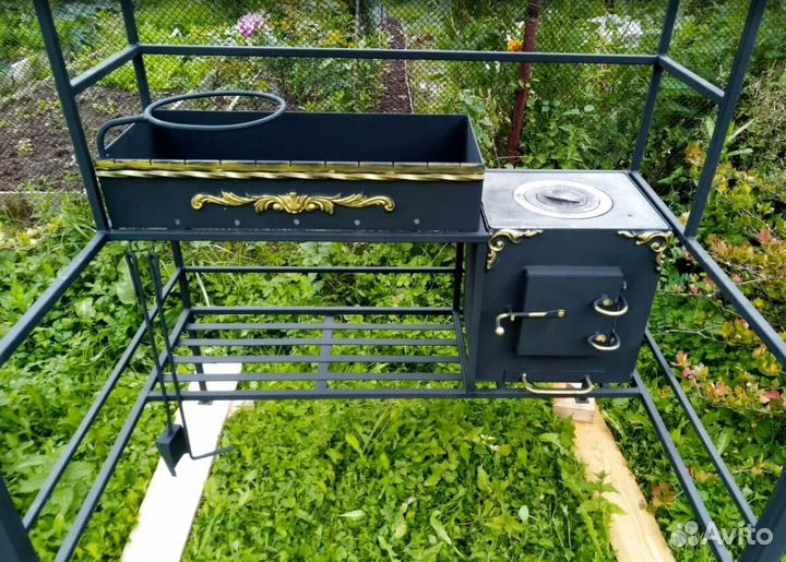 Мангал с печкой и крышей