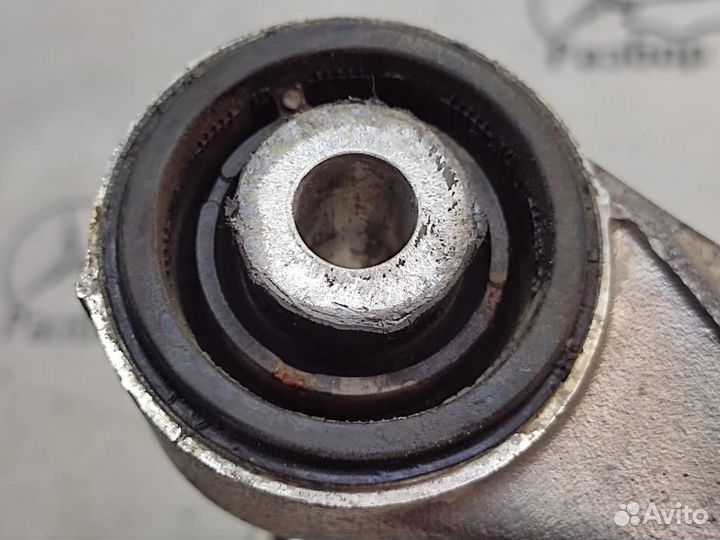 Рычаг задний w166 GLE-class 642.826