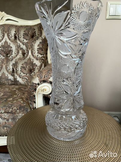 Хрустальная ваза
