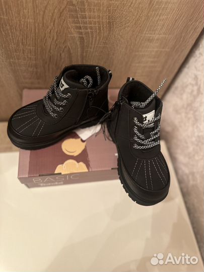 Ботинки для мальчика 25,26