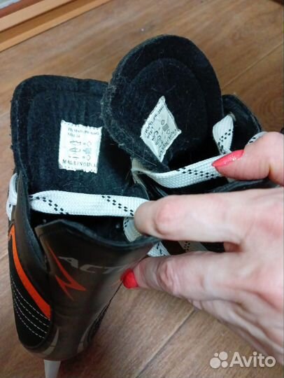 Коньки хоккейные мальчиковские