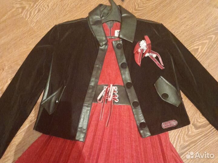 Платье с курткой