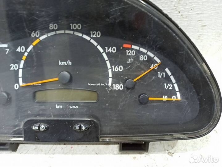 Панель приборов Мерседес