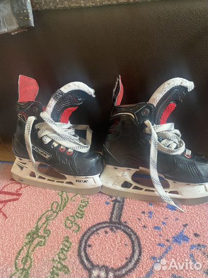 Хоккейные коньки bauer vapor 1x yth