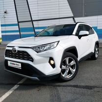 Toyota RAV4 2.5 AT, 2020, 64 600 км, с пробегом, цена 3 950 000 руб.