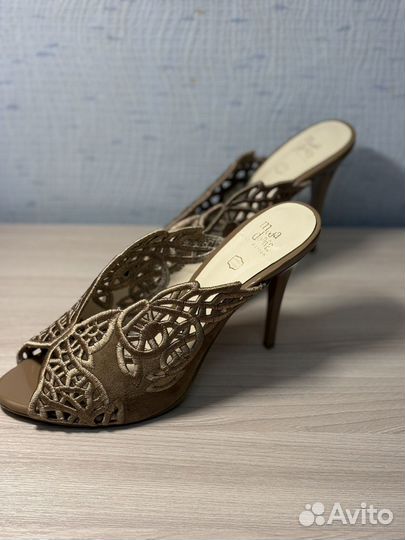 Босоножки, сабо. Натуральная замша. 39 размер