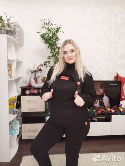 Спортивный костюм женский