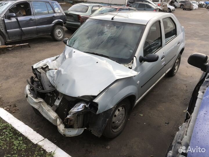 Renault logan в разборе