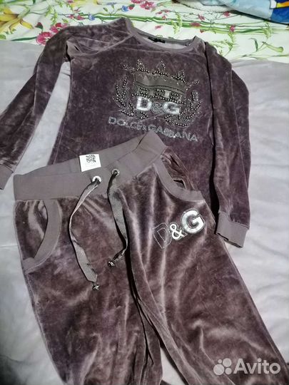 Костюм спортивный