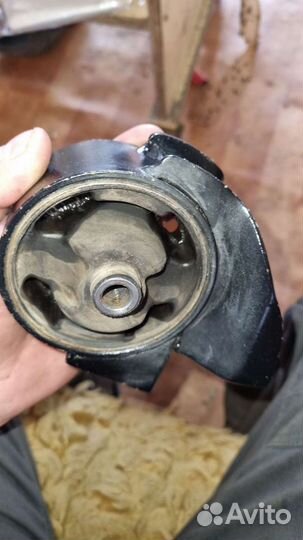 Задняя подушка kia sportage 2