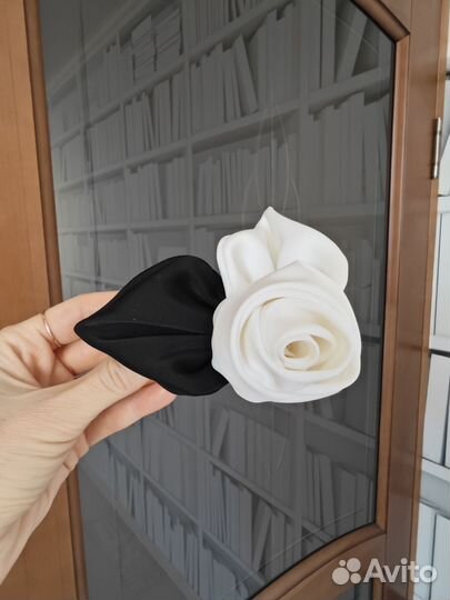 Роза заколка для волос