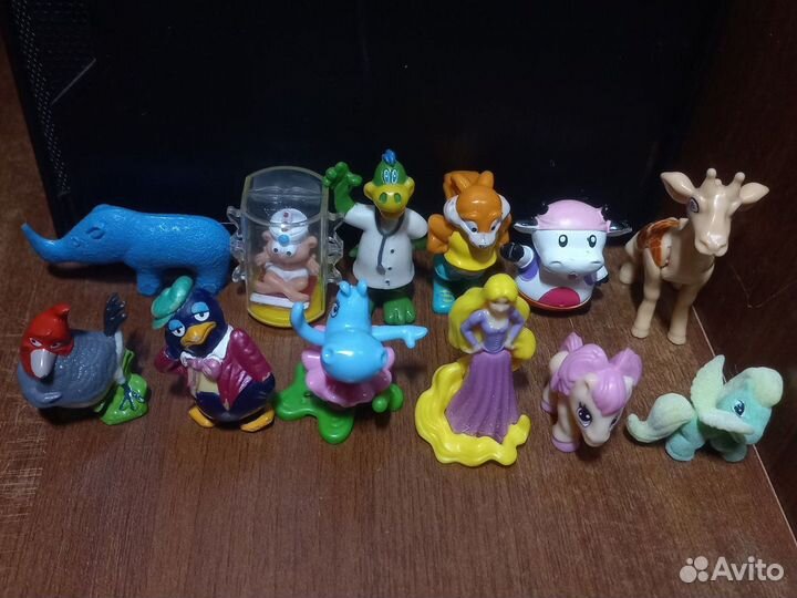 Игрушки из Киндера,старые и новые