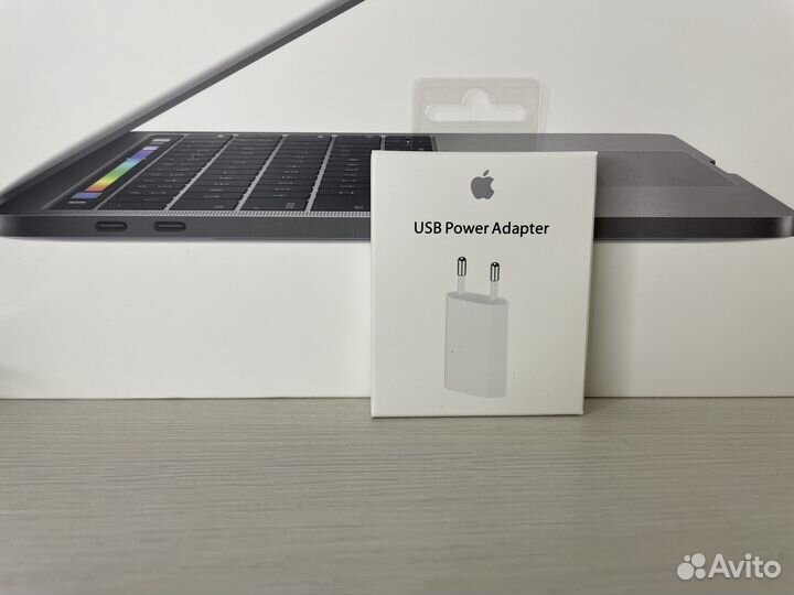 Зарядка на iPhone