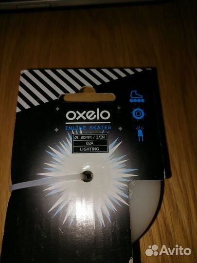 Набор (2 шт.) светящихся колес для роликов 80 мм