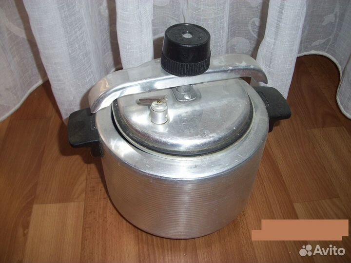 Скороварка советская 3л, Мясорубка СССР новая