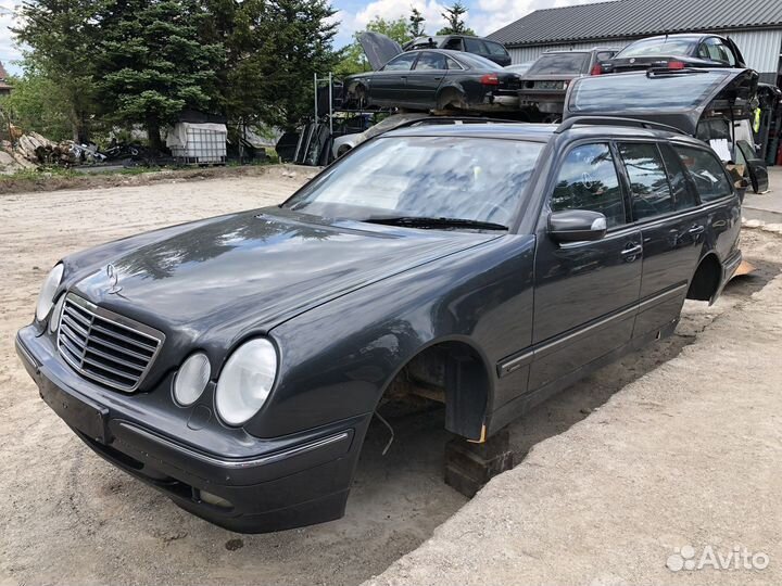 Крылья передние на Mercedes W210 рестайлинг