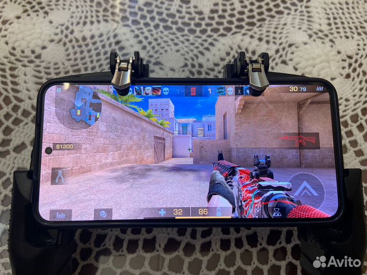 Джостик для игр на телефоне