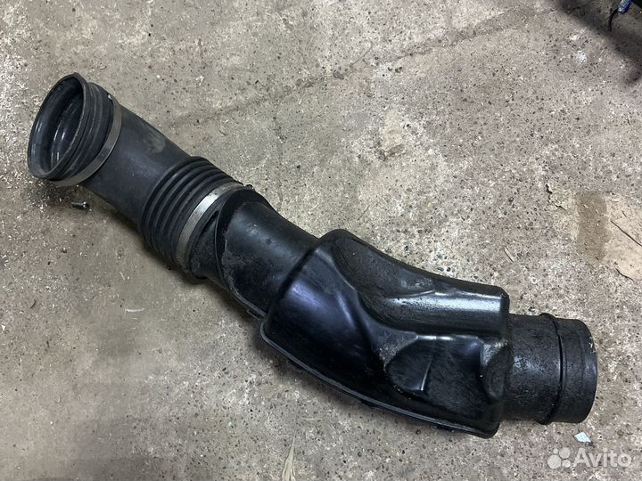 Воздуховод с резонатором bmw e84 n20