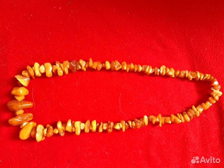 Янтарные бусы