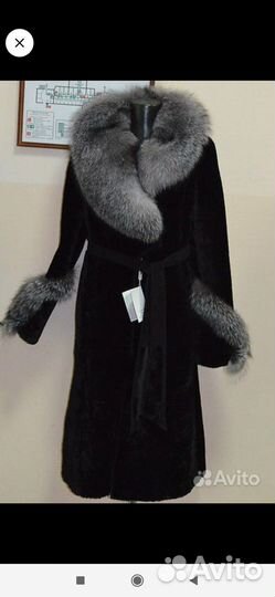 Шуба астраган с чернобуркой 46
