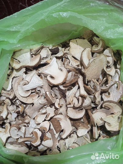 Грибы белые сушеные