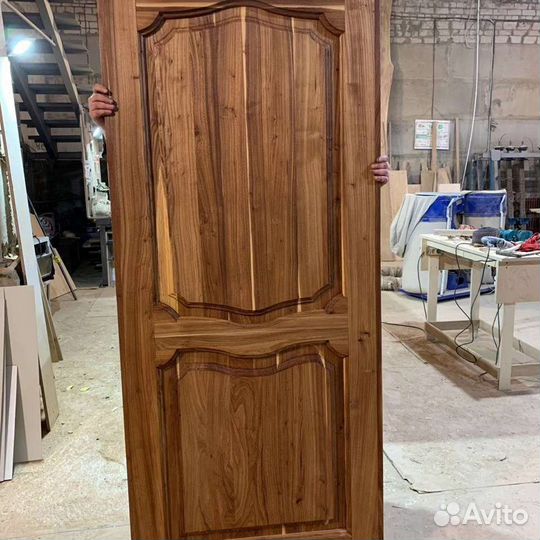 Двери из массива