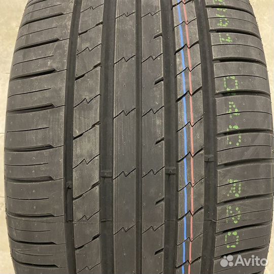 Tracmax X-Privilo RS01+ 275/40 R20 106Y