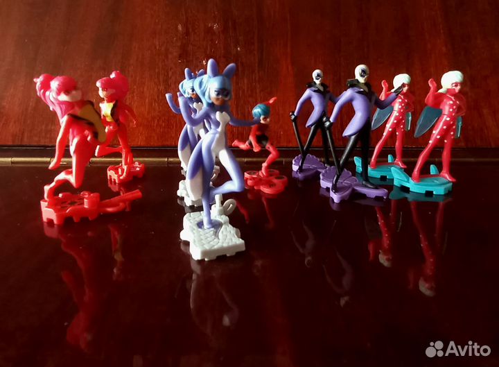 Фигурки леди баг киндер