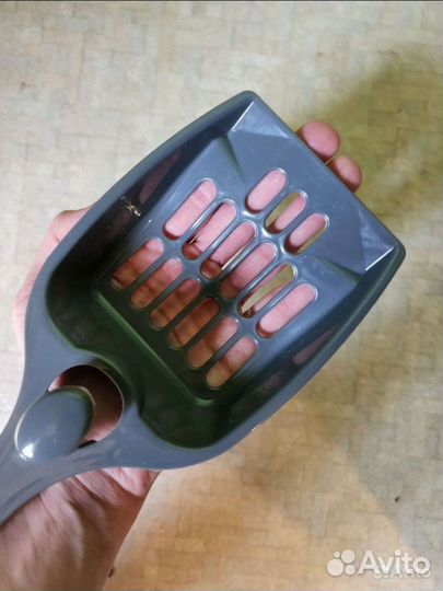 Совок для лотка