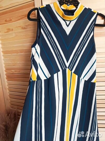 Платье Zara XS