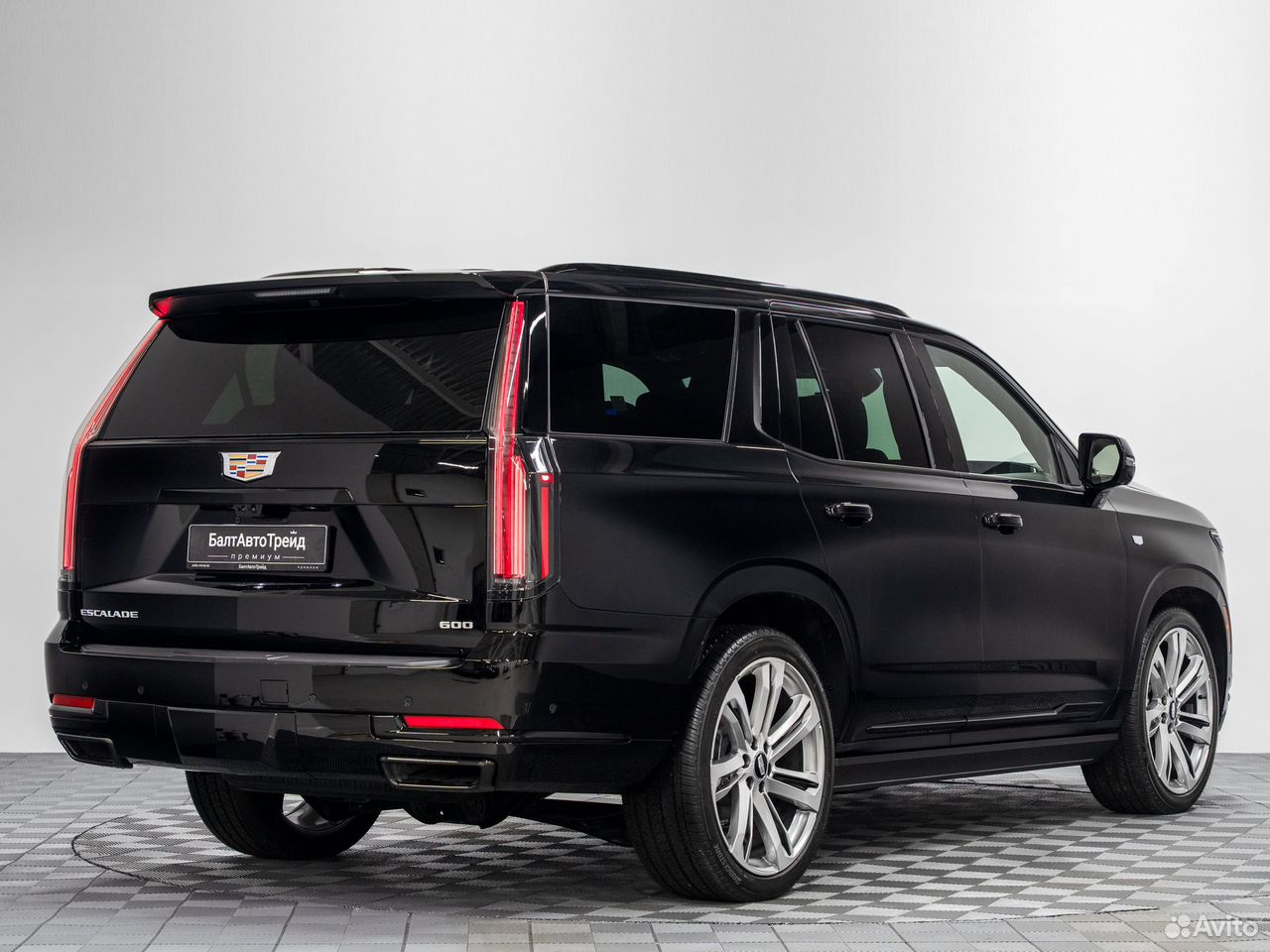 Cadillac Escalade 6.2 AT, 2026
