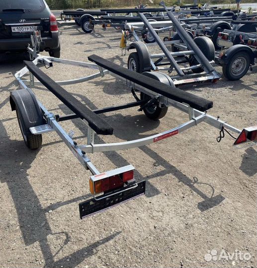 Лодочный прицеп Спутник 5,5м Ул