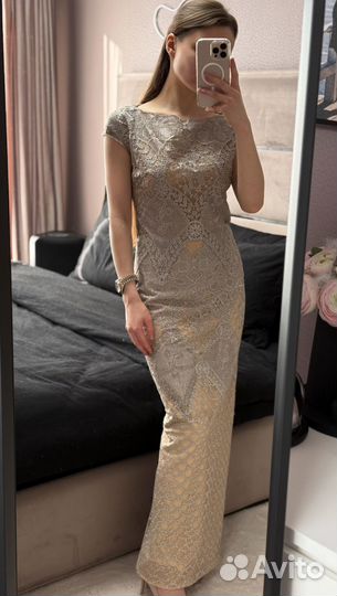 Вечернее платье