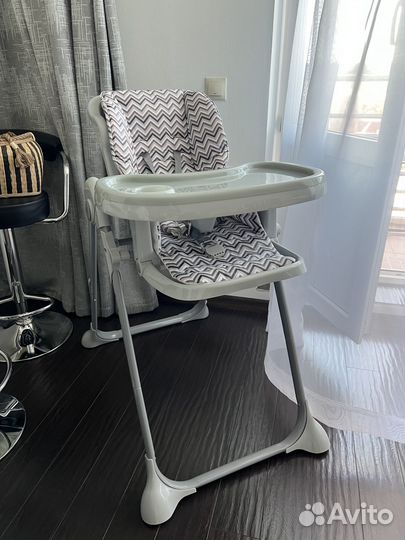 Стульчик для кормления Capella