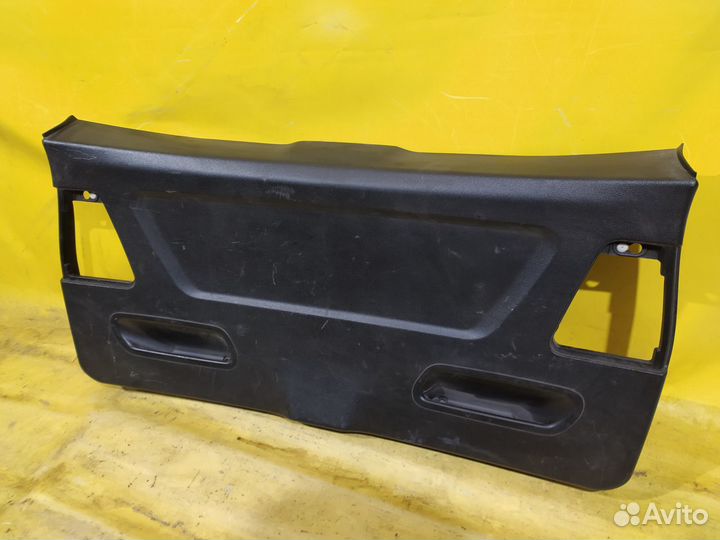Обшивка двери багажника BMW X3 F25 бмв иск 3