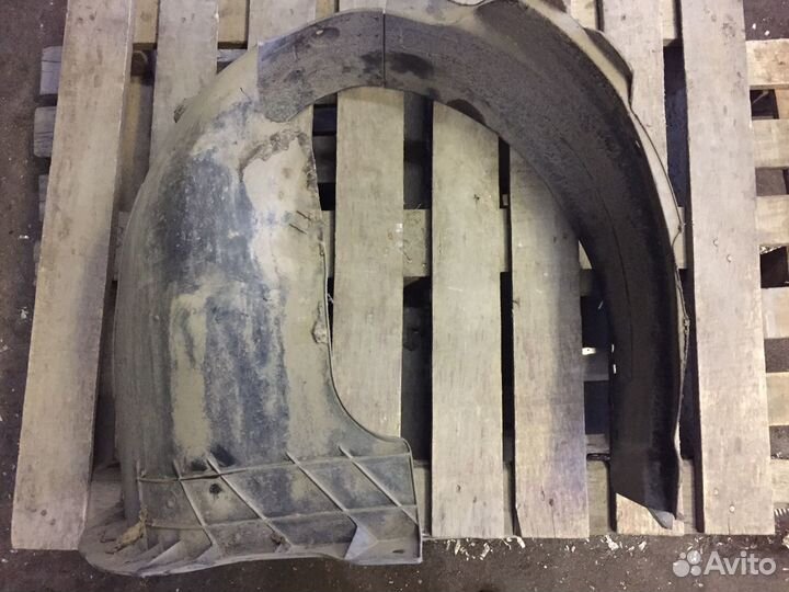 Подкрылок локер передний правый Киа Рио Kia Rio 4